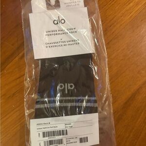 NWT ALO Yoga Black Half-Crew Performance Socks